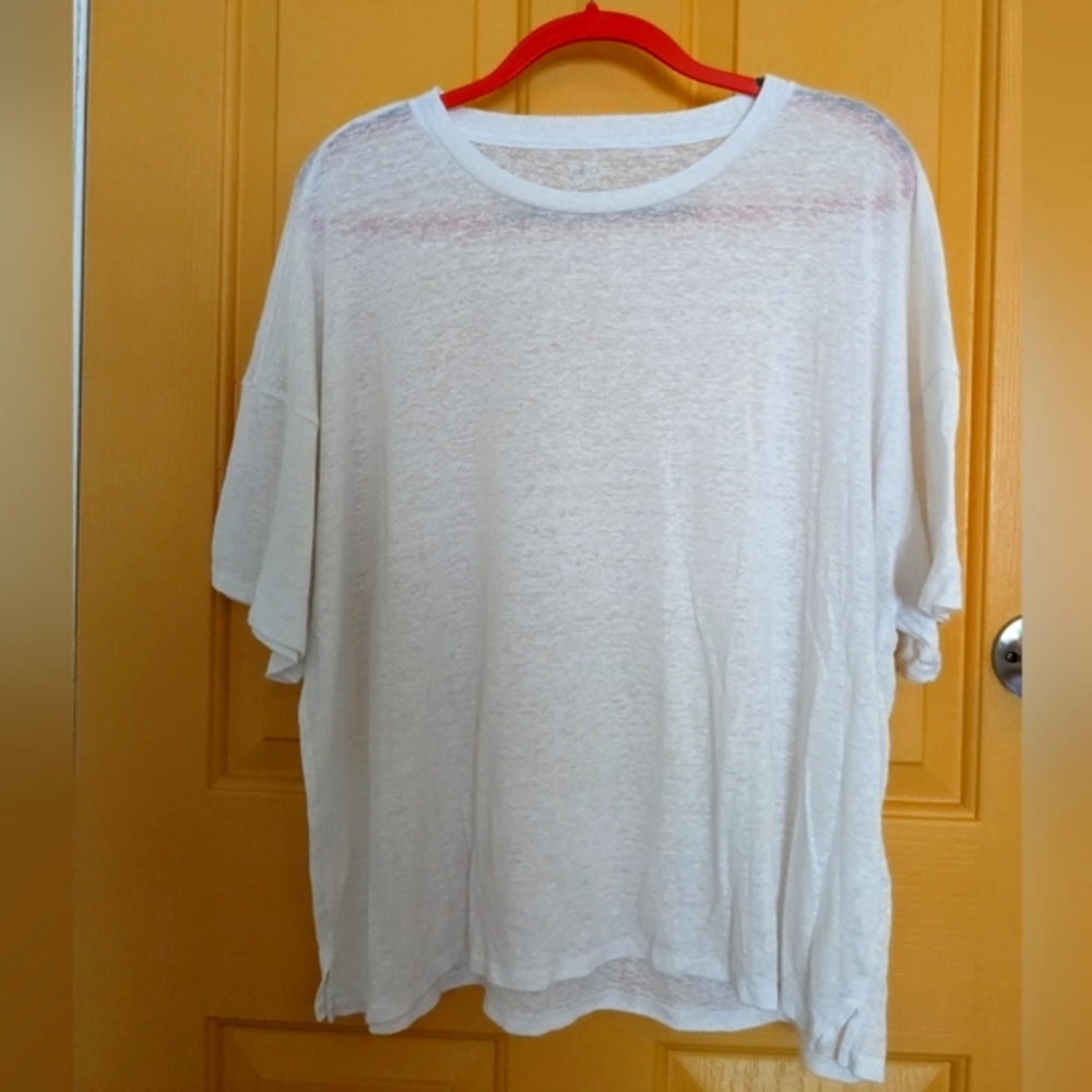 Aerie white t shirt, size L